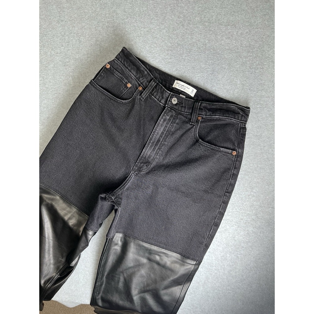 Abercrombie '90s Straight Ultra High Rise Jeans Denim/Faux‎ Leather sz 30 10XL